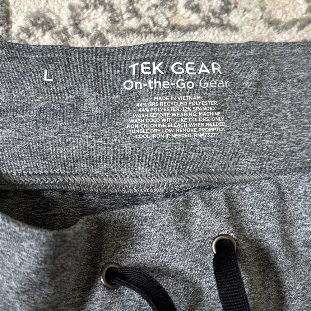 Tek Gear Capri Length Pants - Picture 3 of 4